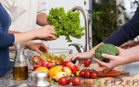 夏季食物中毒怎么急救？如何预防夏季食物中毒？