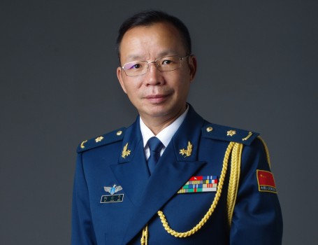 广州军美整形何小华:兢兢业业30载,成就业界顶级麻醉专家