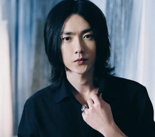 黄义达和经纪人纪如璟传过绯闻.